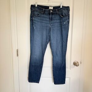 Universal Thread Dark Blue Straight Leg Jeans